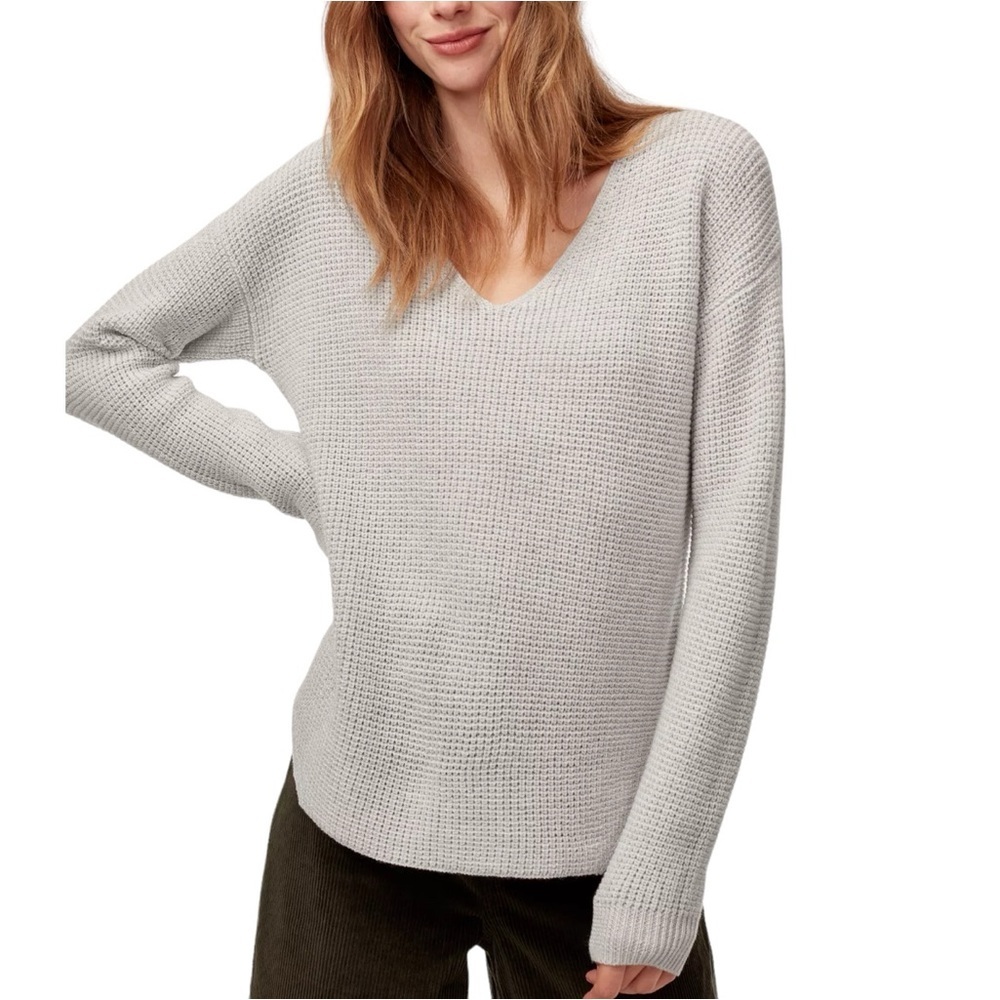 Wilfred Gray V-Neck Sweater